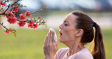 Kako znati radi li se o proljetnoj alergiji ili prehladi?